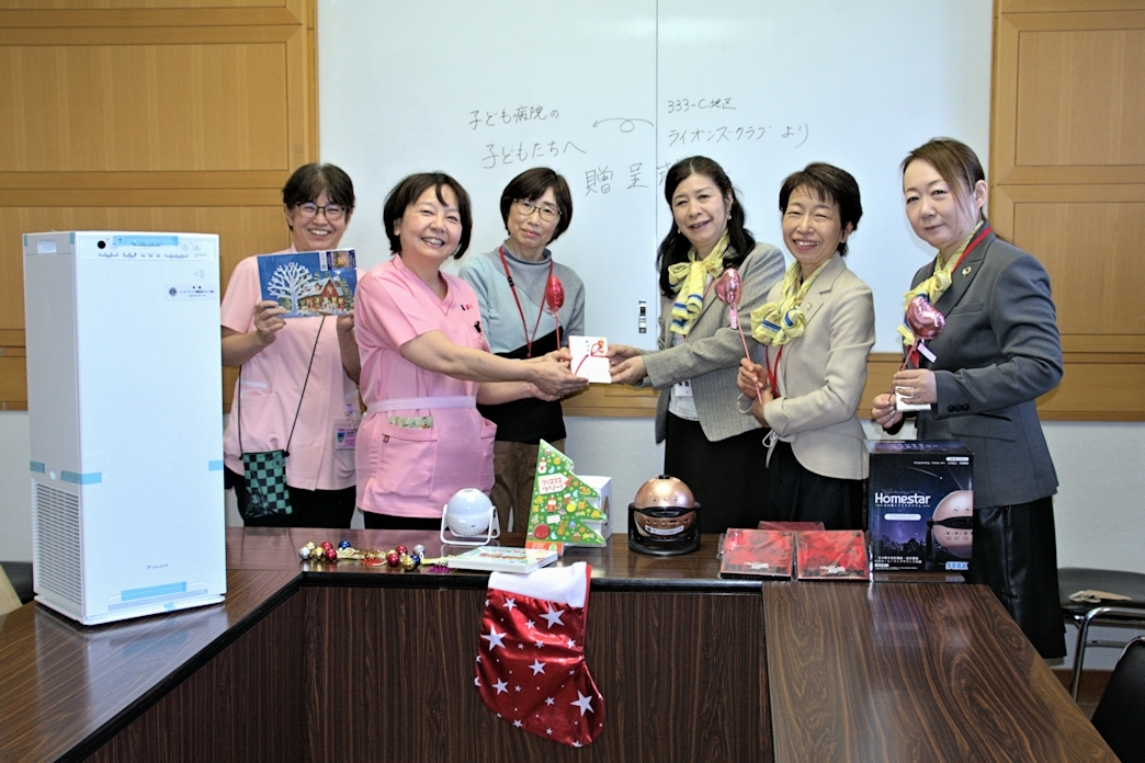 12月11日 ライオンズクラブから千葉県こども病院 血液腫瘍科への寄贈